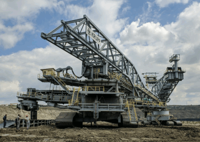 Servicio técnico a maquinaria de construcción pesada